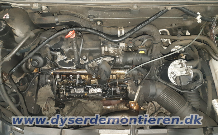 Aftrækning af indsprøjtningsdyser fra Mercedes A
                klasse W169 med 2.0 CDI motor